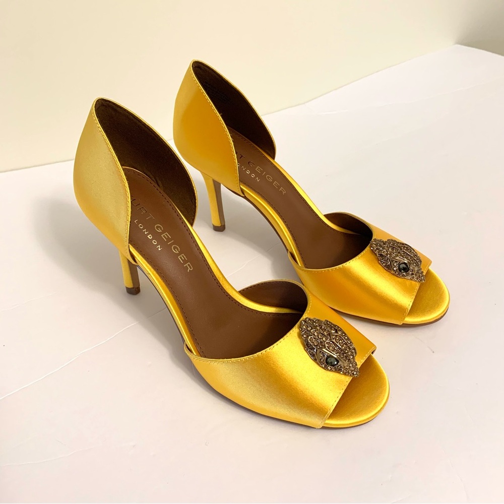 Kurt Geiger London Shoes Sz 7 Kensington d'Orsay Pump Yellow Satin w/ Eagle Head
